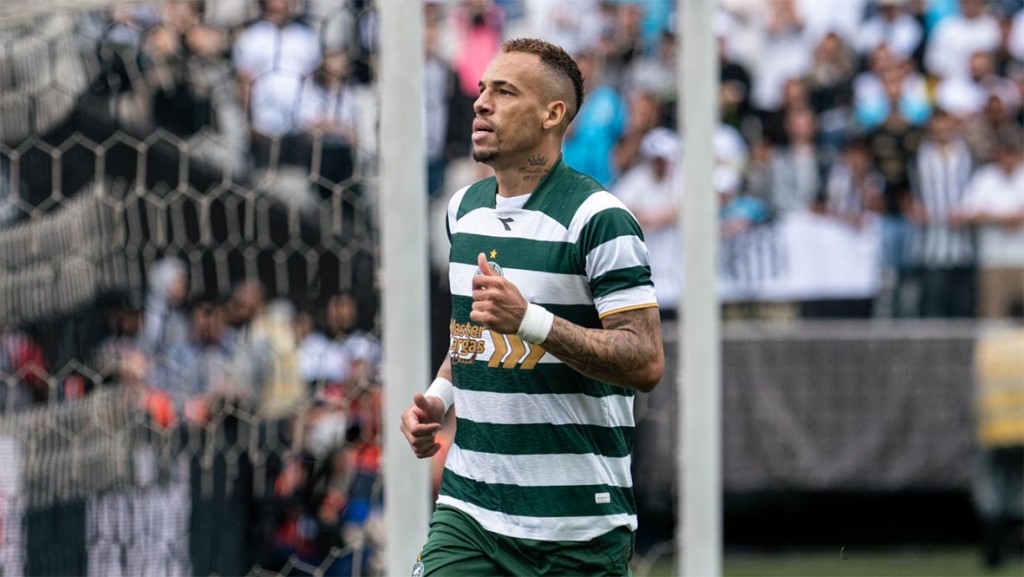 Santos é goleado pelo Coritiba e se aproxima da zona de rebaixamento