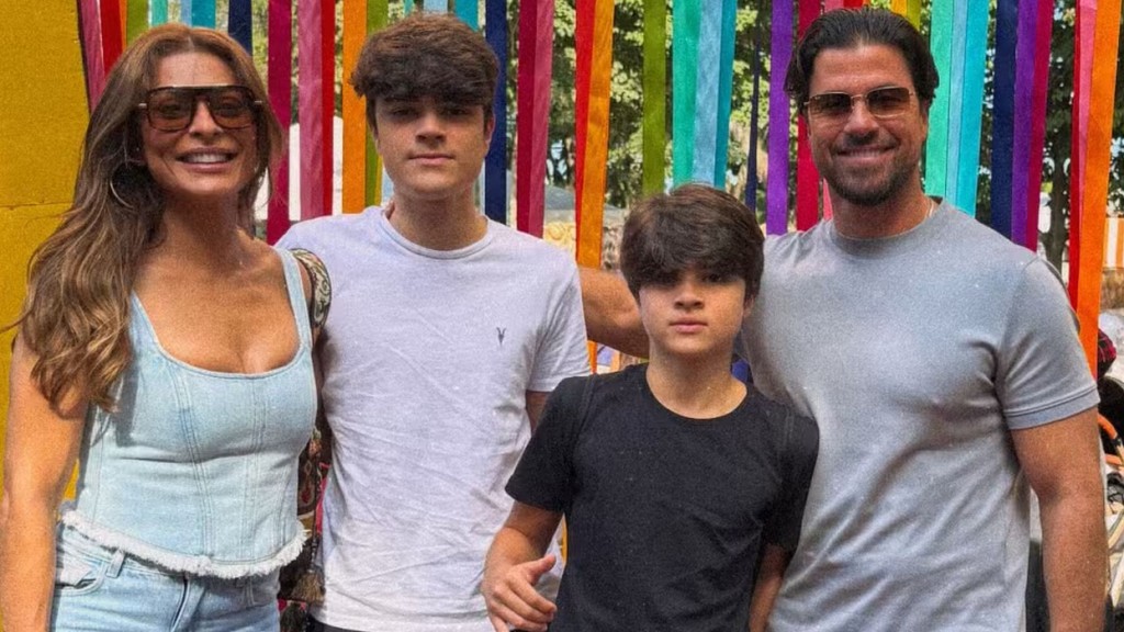 Juliana Paes reúne família em festa junina e filhos chamam rouba cena: ‘Como cresceu’