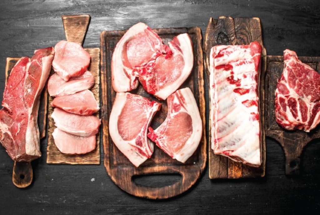 Mercado de carne suína enfrenta pressão nos preços e mantém estabilidade diante de oferta elevada
