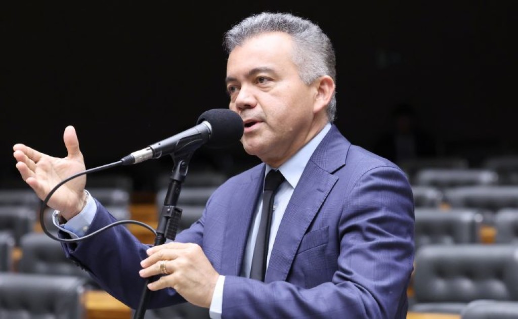 Comissão aprova campanhas sobre saúde e segurança nas contas de água, luz e internet
