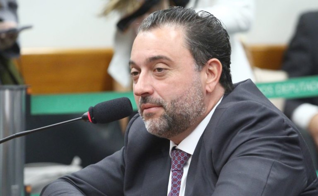 Comissão aprova criação de programa nacional de combate ao câncer
