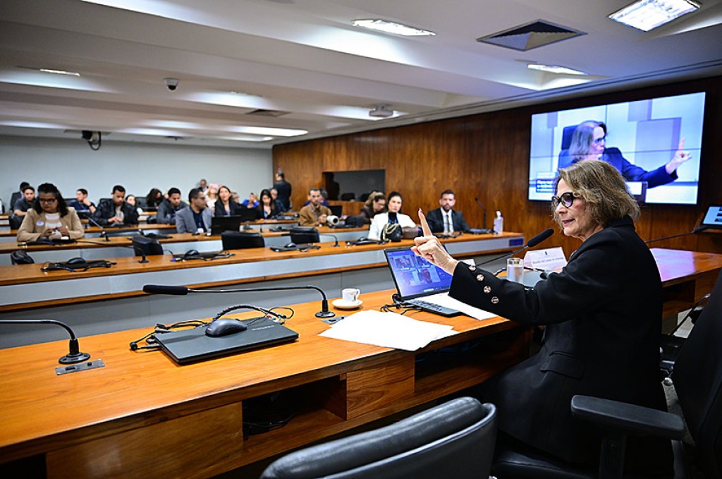 Debate na CDH aponta lacunas na capacitação contra violência a crianças